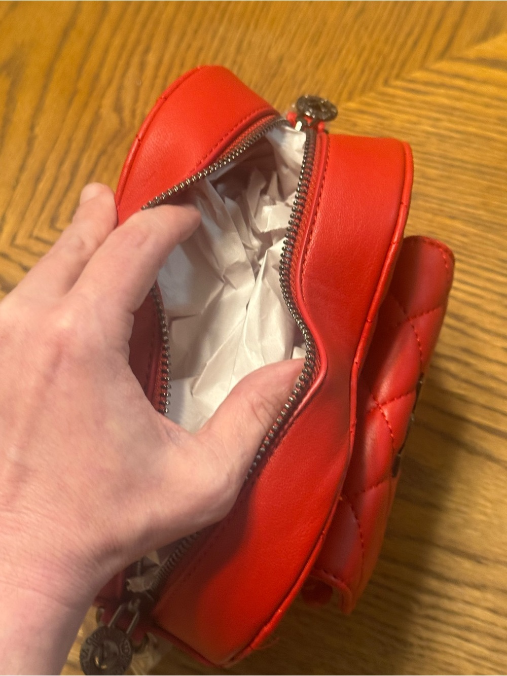 Valentino Orlandi Red Quilted Heart Crossbody Bag Vegan Leather NWT - Picture 9 of 9